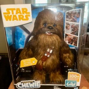 Star Wars furReal Ultimate Co-Pilot Chewie Interactive Plush – New in Box